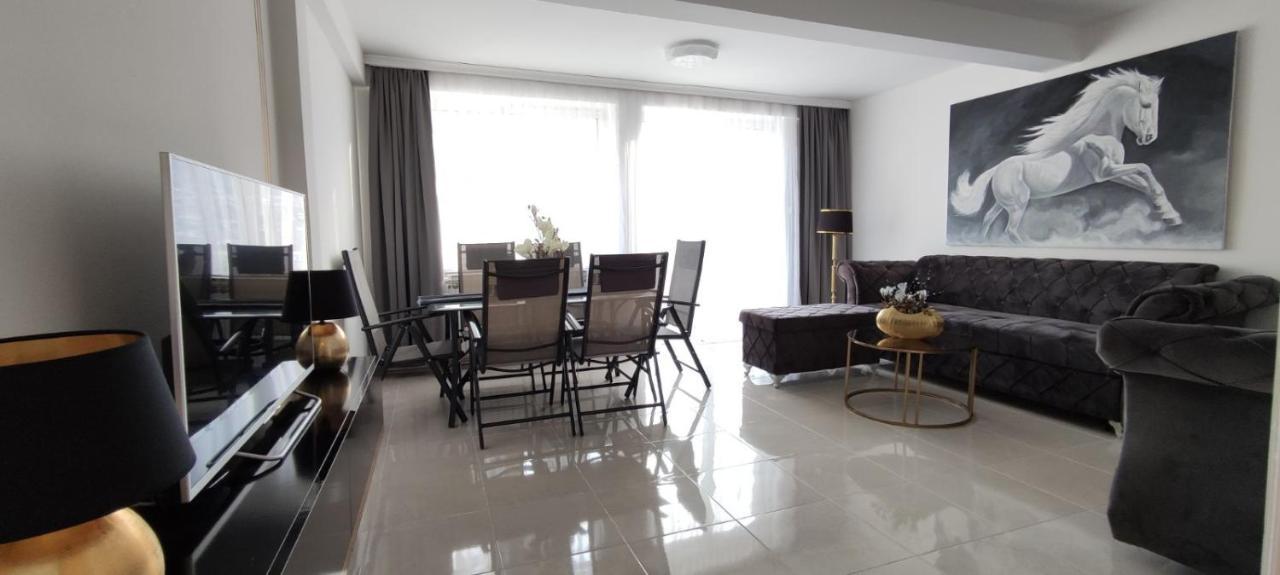 Vila Dzan SJJ Exterior foto